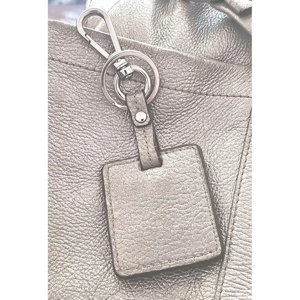 Tignanello‎ Triple T Silver Leather Silver Charm Metal Key Fob Keychain Hang Tag